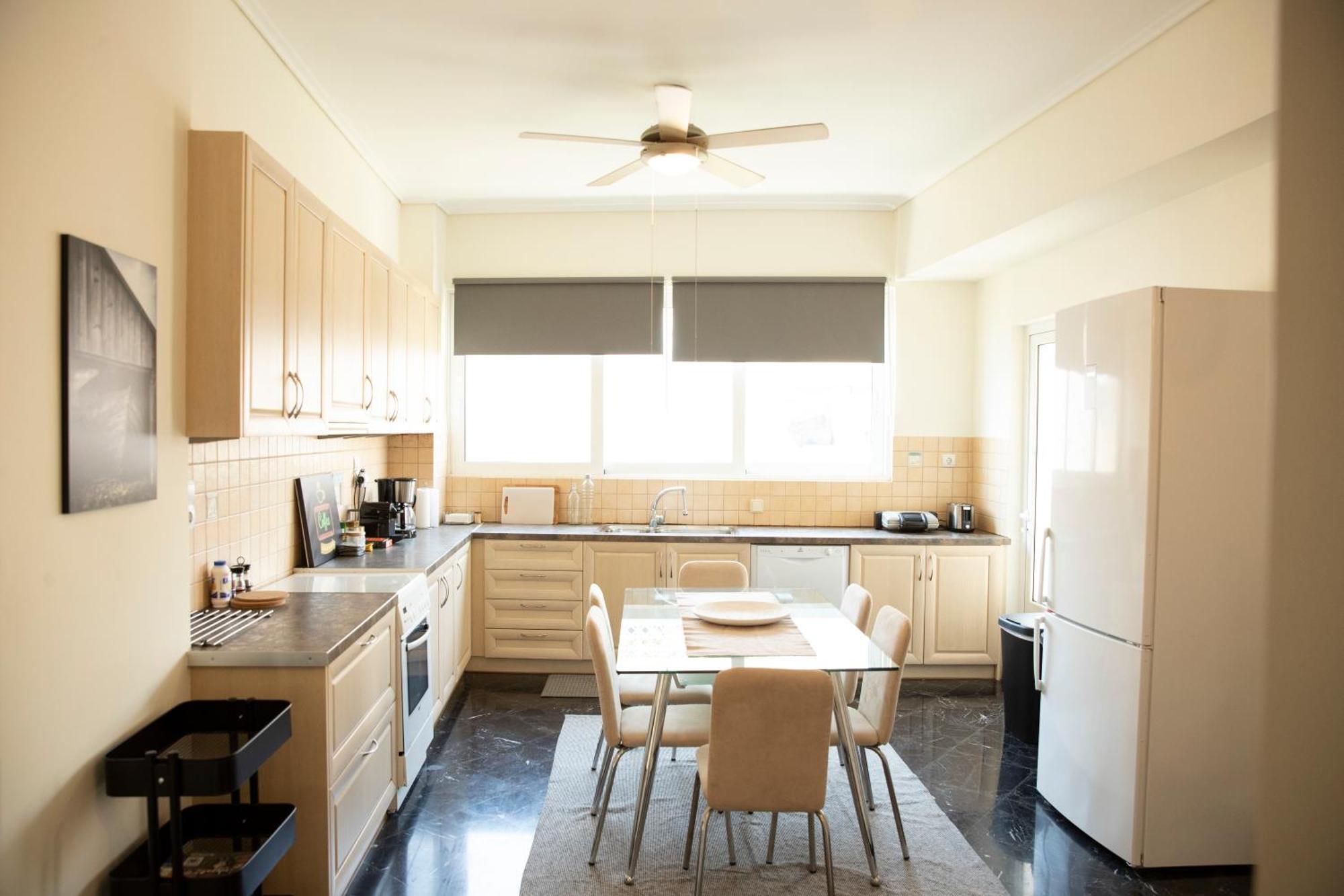 Spacious Glyfada Golf 4Br -Near Beach + Shops Atina Dış mekan fotoğraf