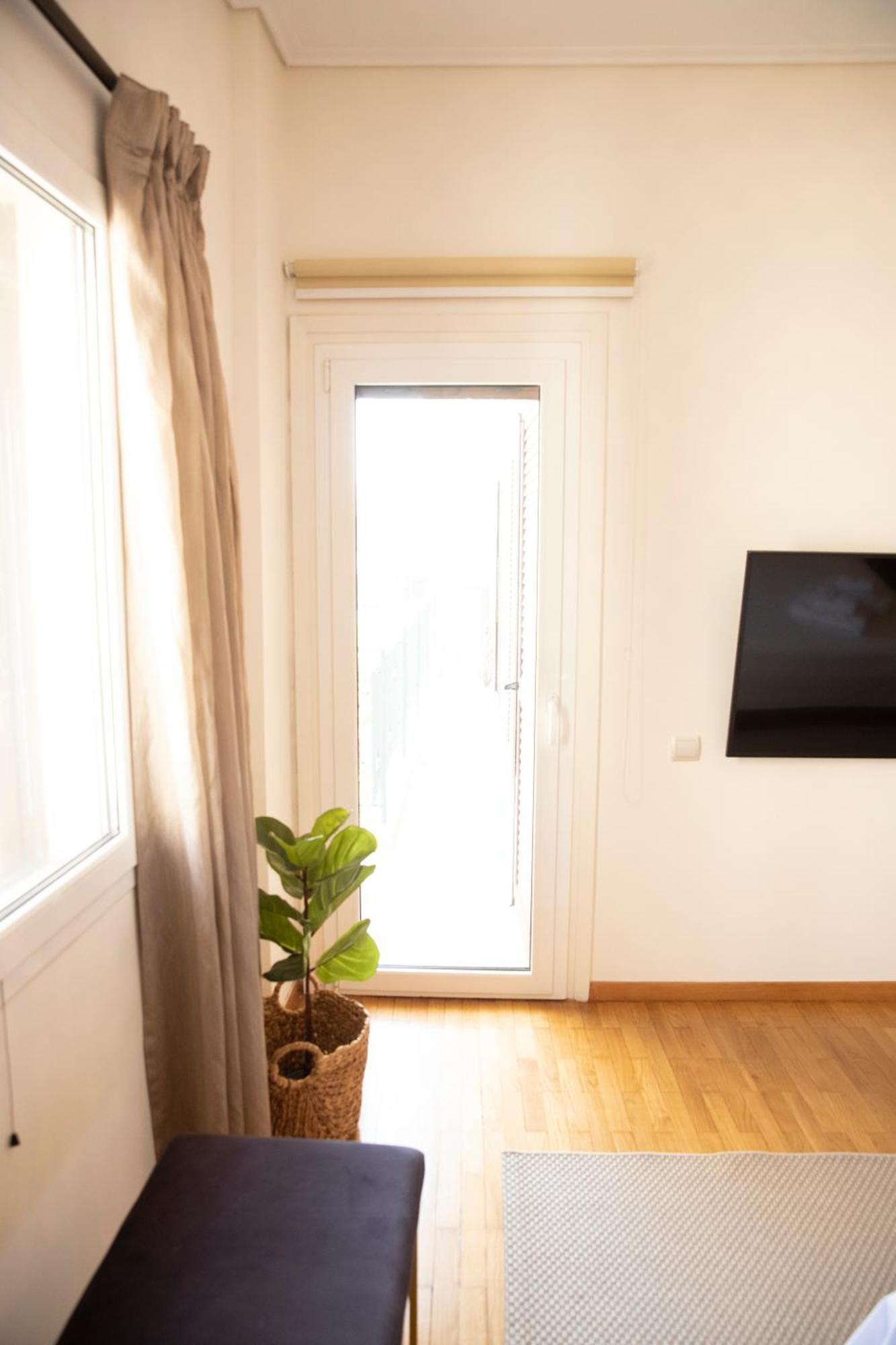 Spacious Glyfada Golf 4Br -Near Beach + Shops Atina Dış mekan fotoğraf